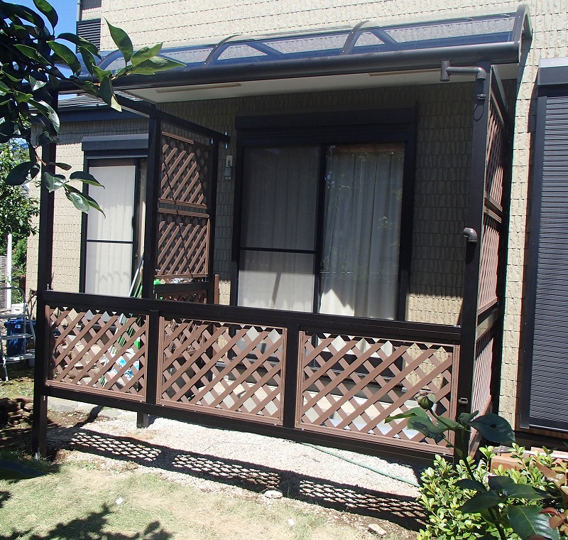 【エクステリア外装工事】テラス取り付け工事(埼玉県上尾市)