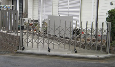 埼玉　庭を駐車場工事